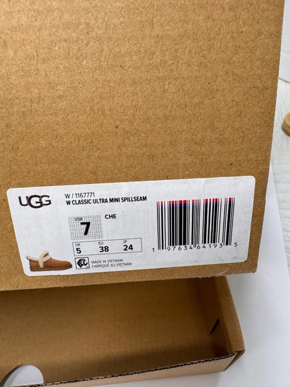 UGG Womens Classic Ultra Mini SpillSeam Chestnut Suede Boots Size 7 US Winter